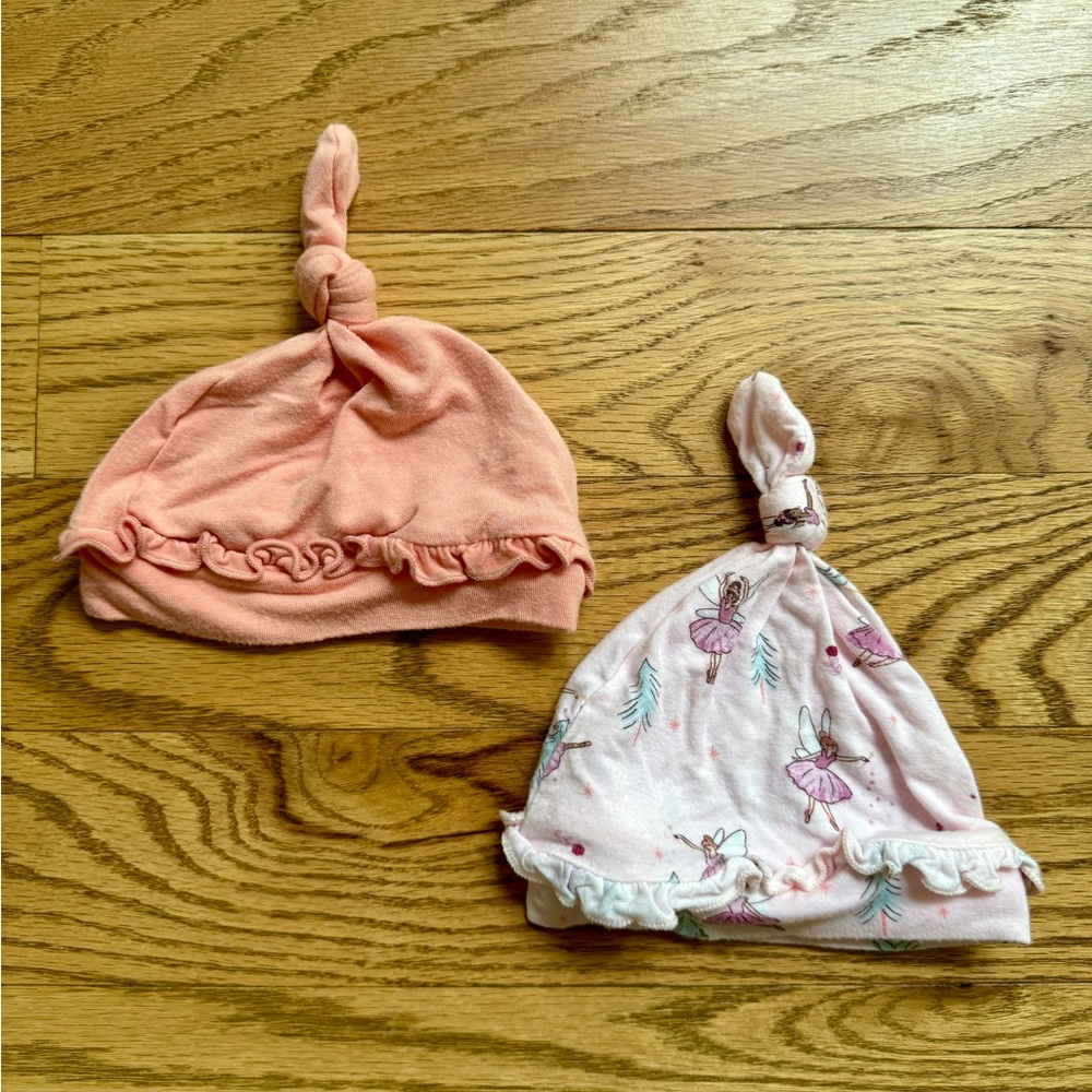 Angel Dear set of two bamboo hats 0-3 months